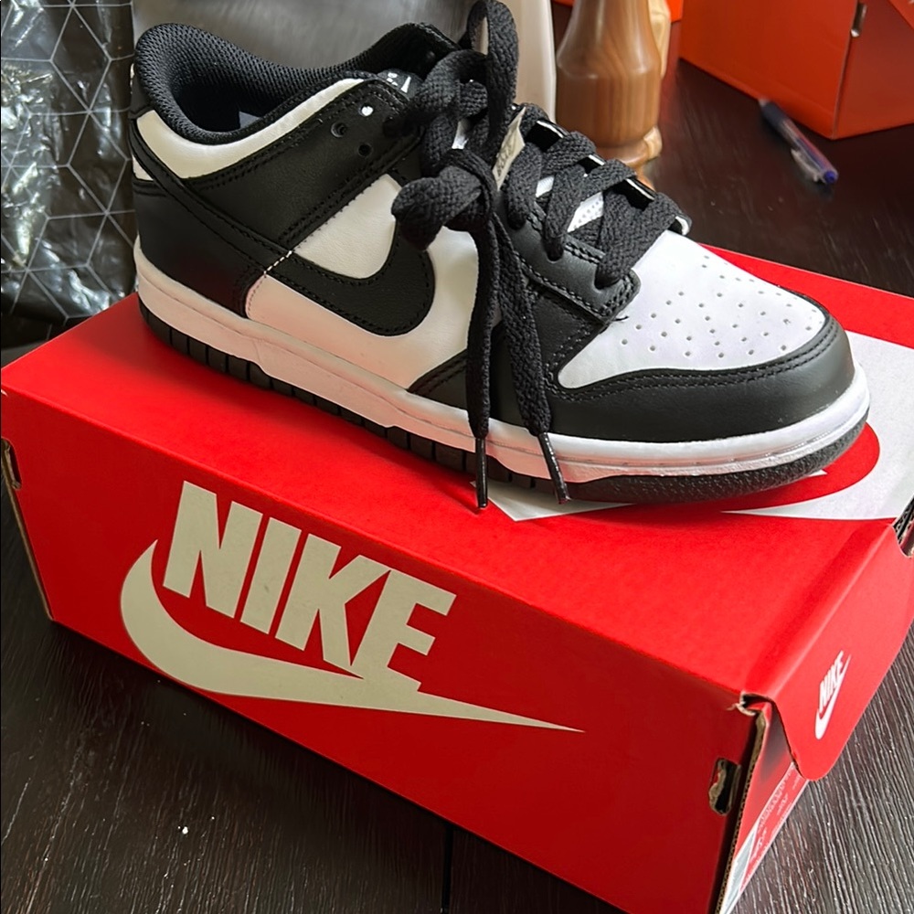 New Nike Kids Black and White Sneakers